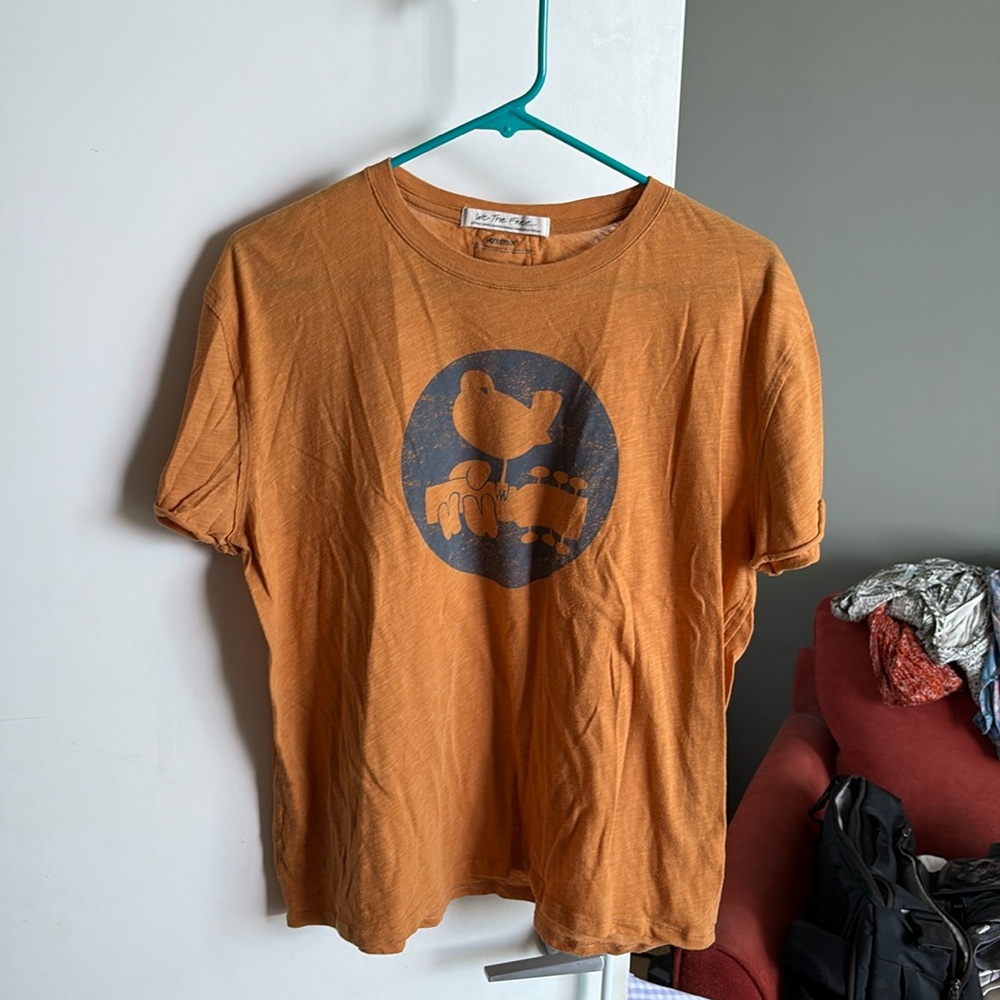 Free People We The Free “Woodstock” tee in butterscotch color. Women’s XS